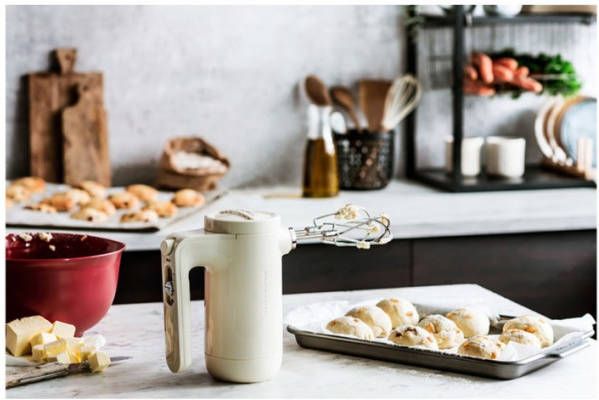 KitchenAid 5KHMB732 Cordless Handmixer Amandelwit